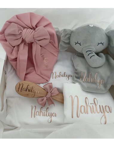 Coffret naissance avec turban, tenue, doudou et accessoires à personnaliser prix